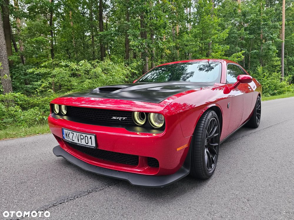 Dodge Challenger - 2