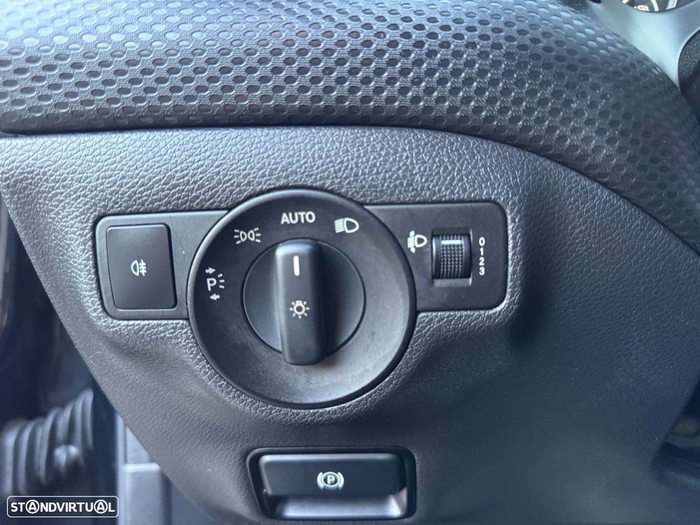 Mercedes-Benz A 180 - 18