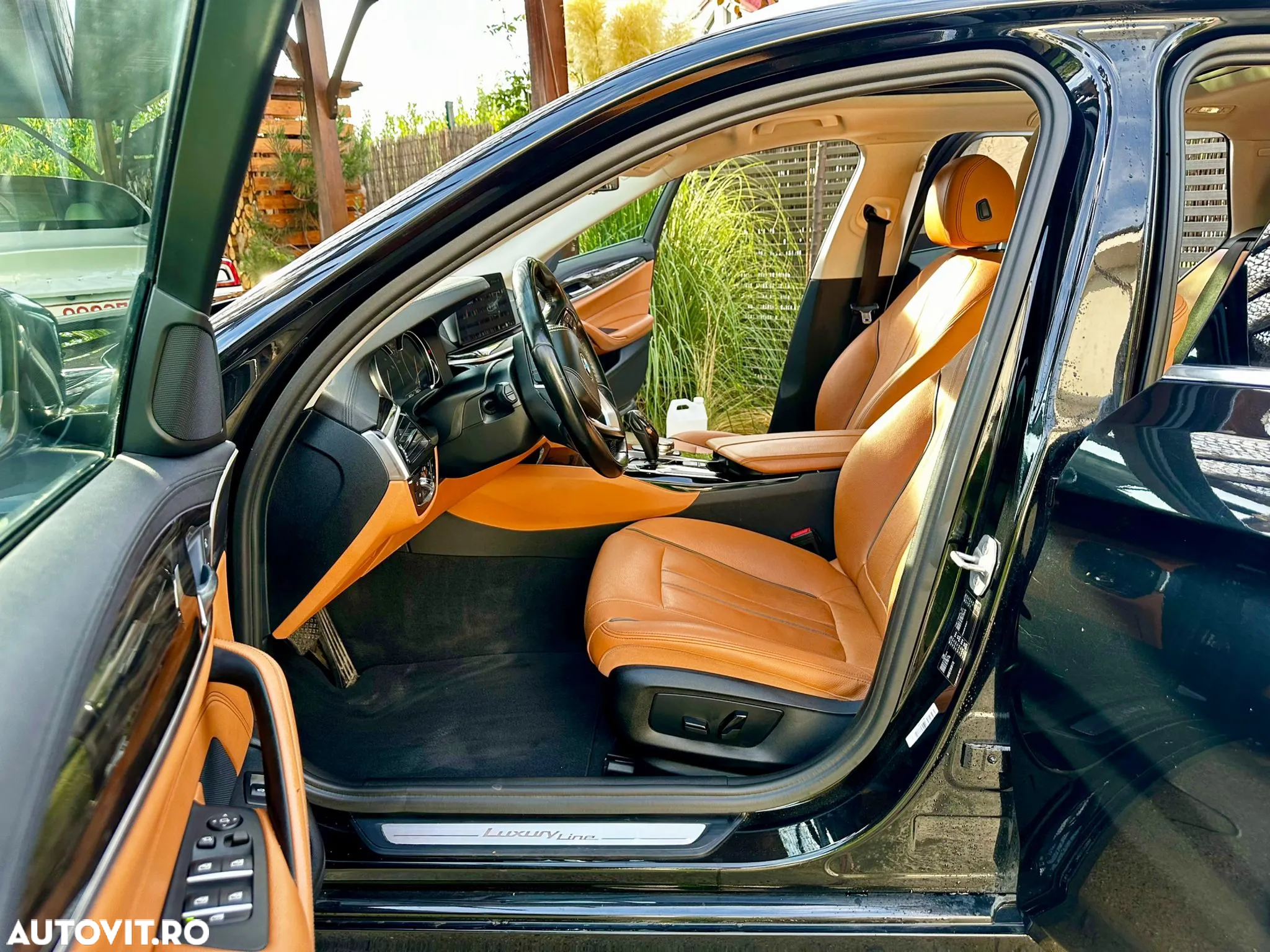 BMW Seria 5 520d AT - 11