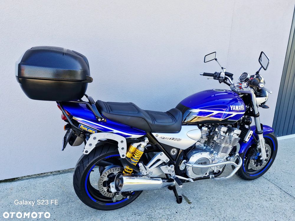 Yamaha XJR - 24