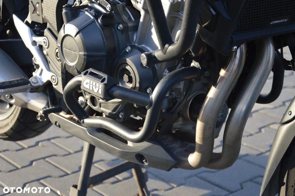 Honda CB - 15