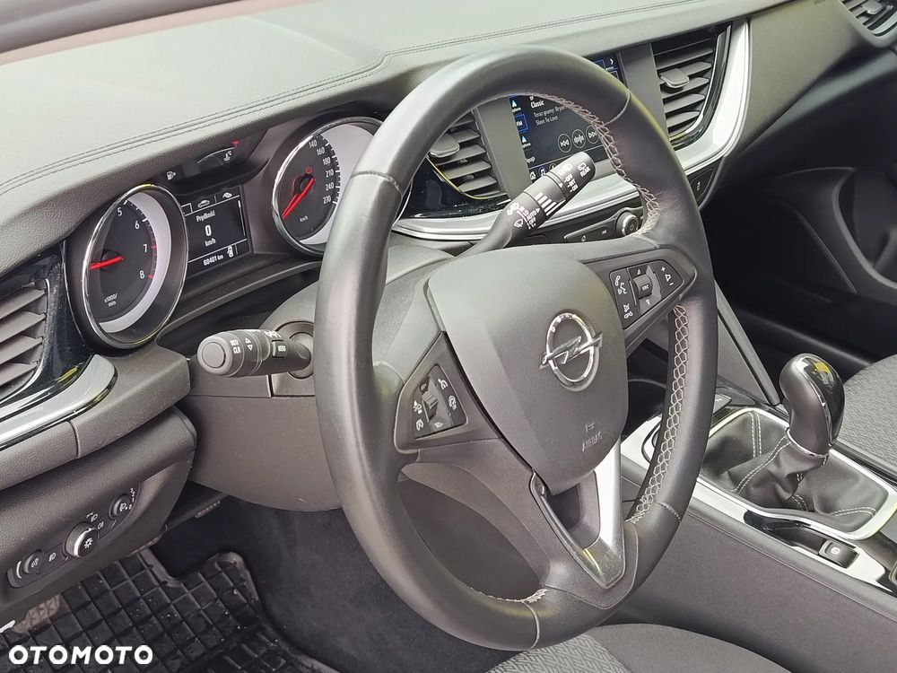 Opel Insignia 1.5 T Enjoy S&S Eco - 12
