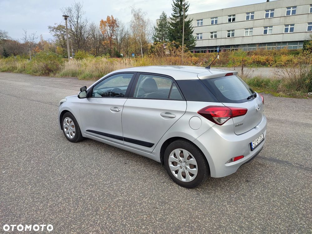 Hyundai i20 - 11