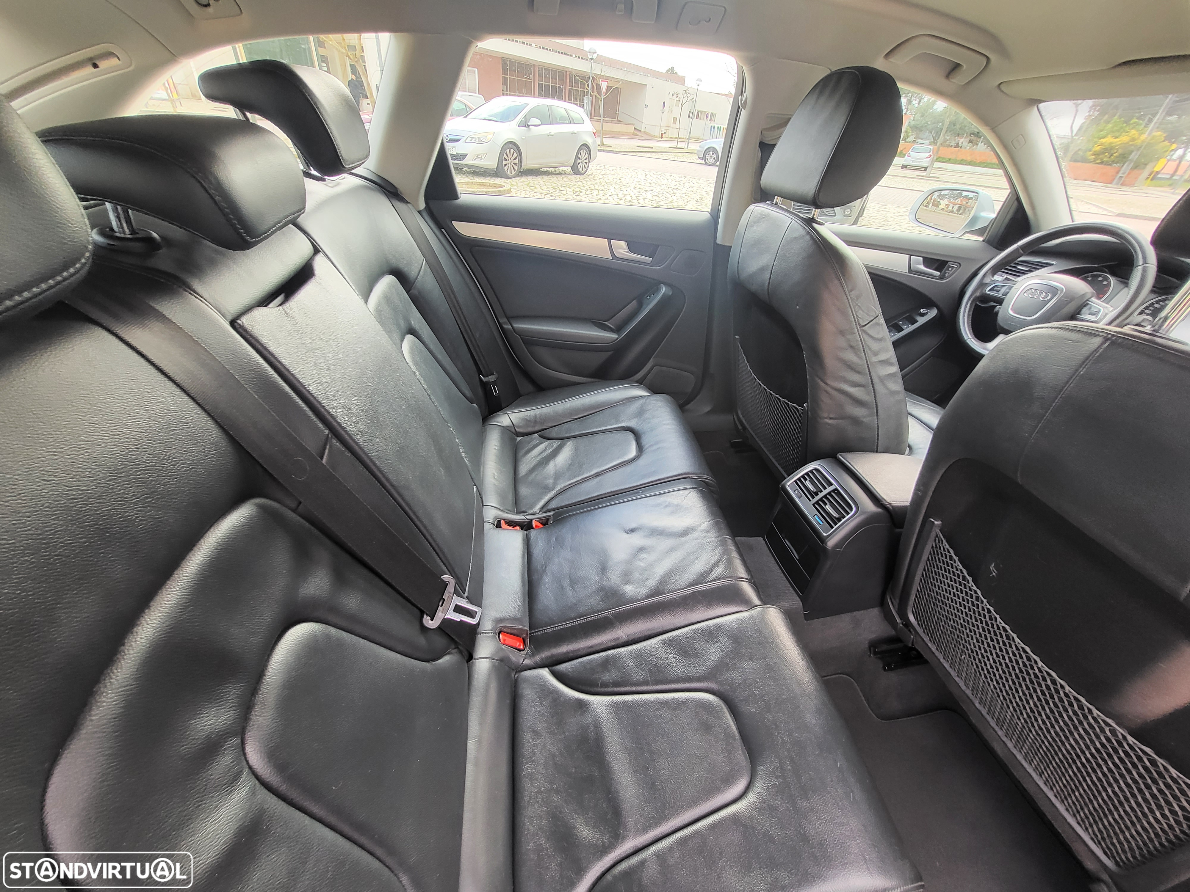Audi A4 Avant 2.0 TFSI quattro S tronic Ambiente - 10