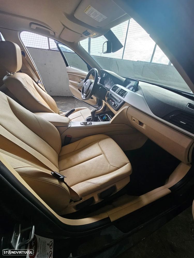 BMW 320 d DPF Touring - 10