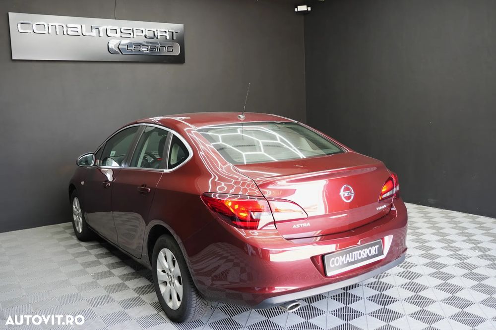 Opel Astra 1.4 ECOTEC Turbo Active - 4