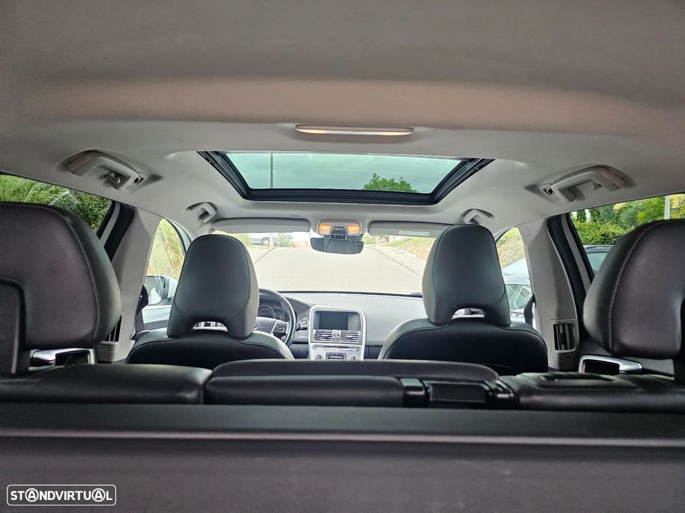 Volvo XC 60 2.0 D4 Summum Geartronic - 21