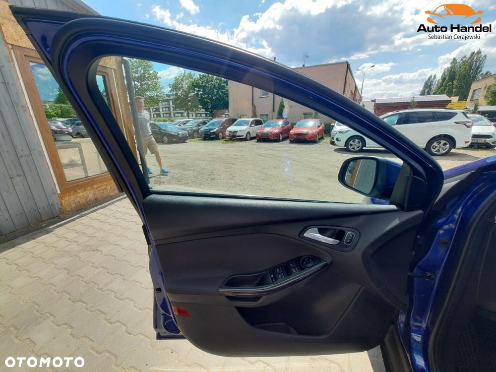Ford Focus - 41