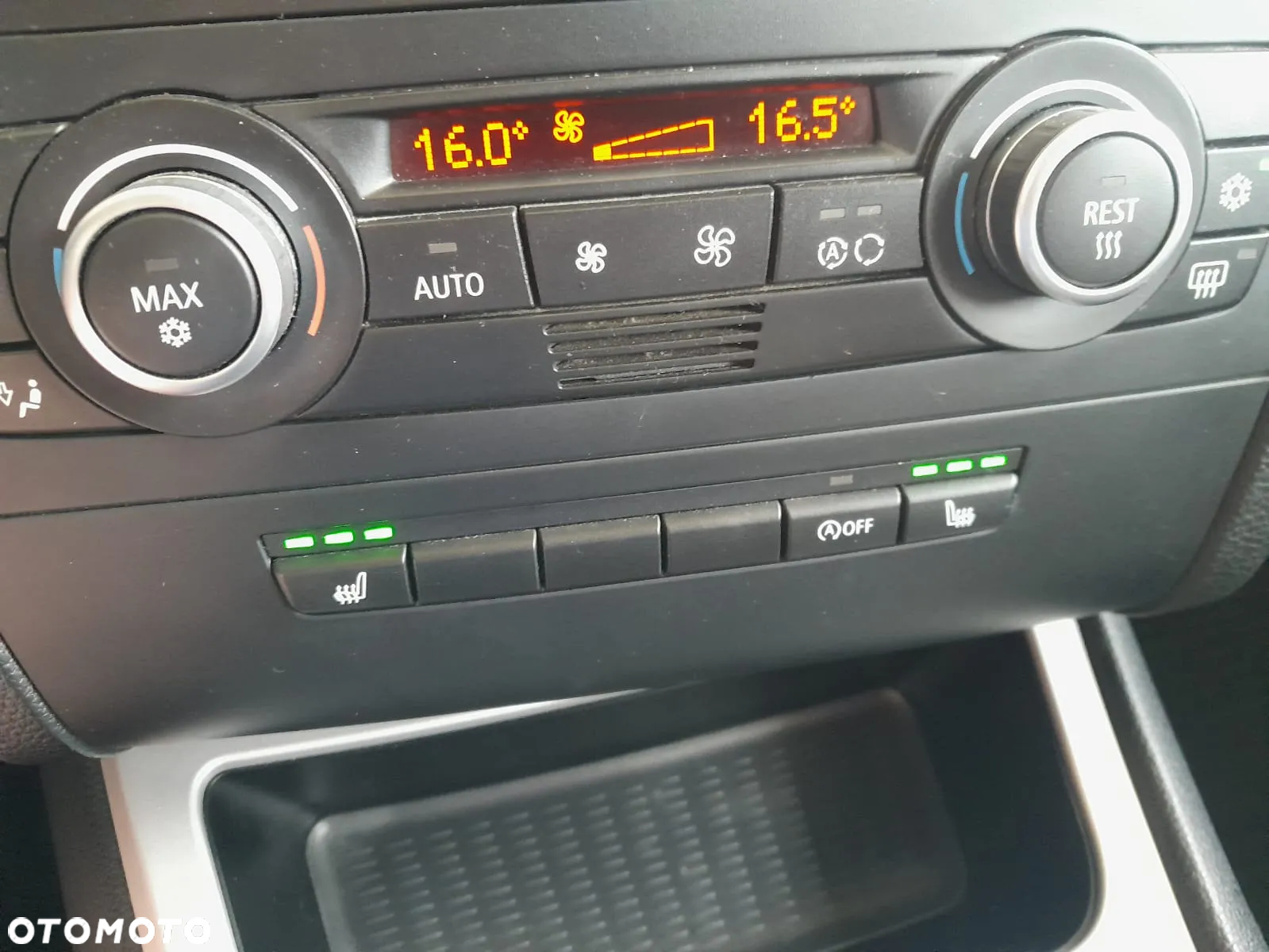 BMW Seria 1 118i - 23