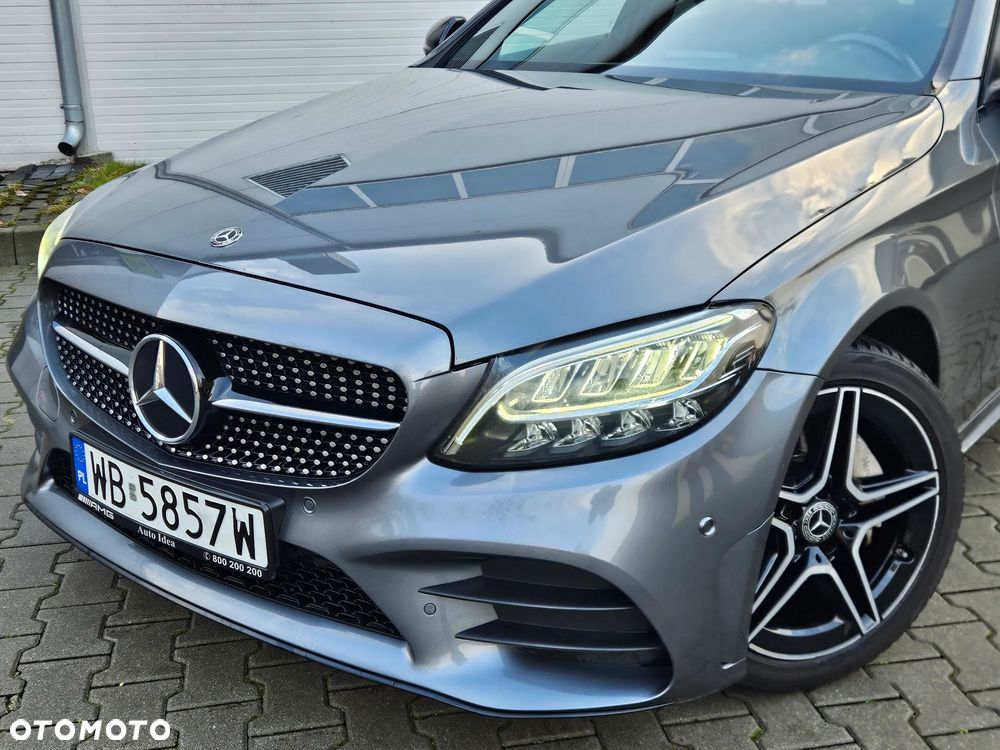 Mercedes-Benz Klasa C 180 9G-TRONIC - 32