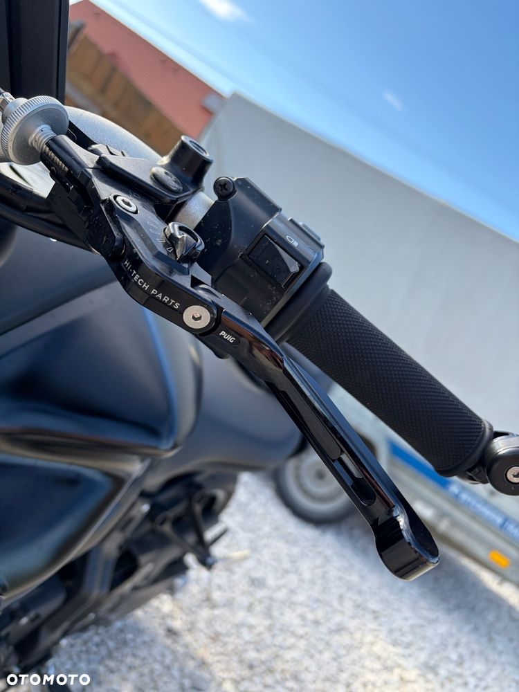 Yamaha MT - 4