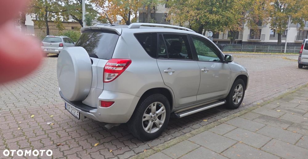 Toyota RAV4 - 5