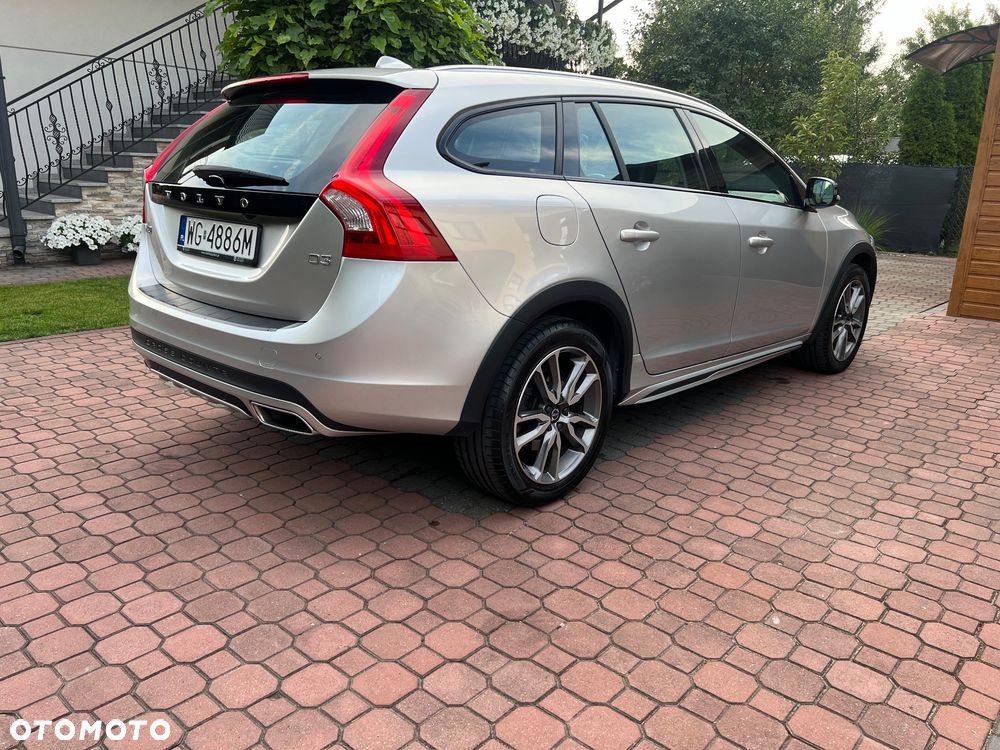 Volvo V60 Cross Country D3 Drive-E Summum - 5