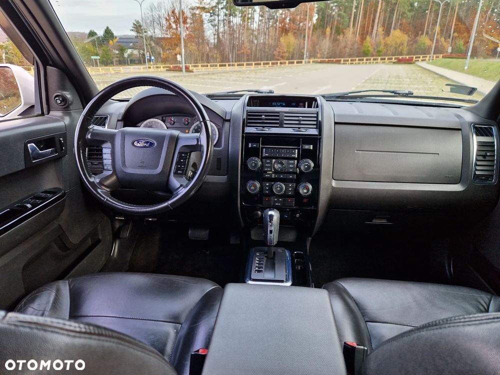 Ford Escape 3.0 XLT 4WD - 9