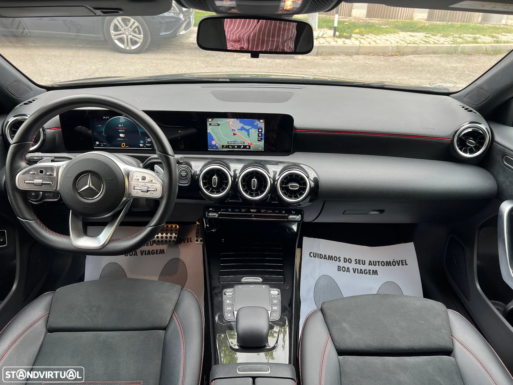 Mercedes-Benz A 250 e AMG Line - 8