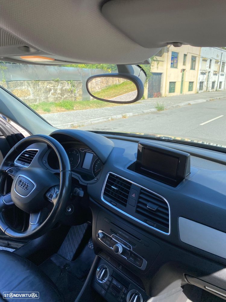 Audi Q3 2.0 TDi - 11