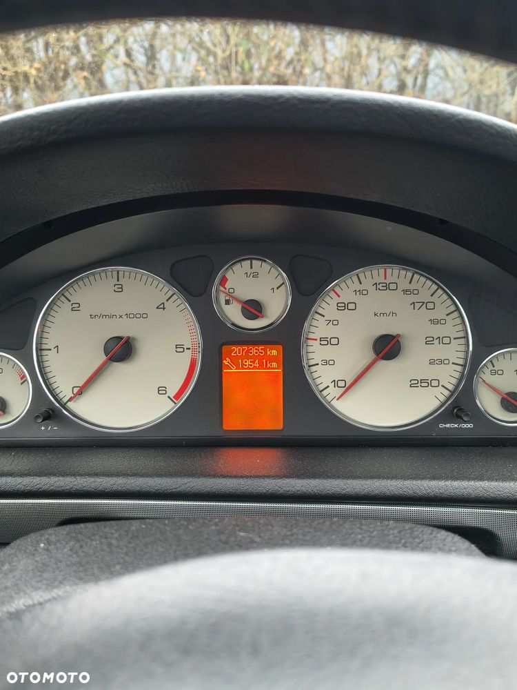 Peugeot 407 2.0 HDi Premium - 2