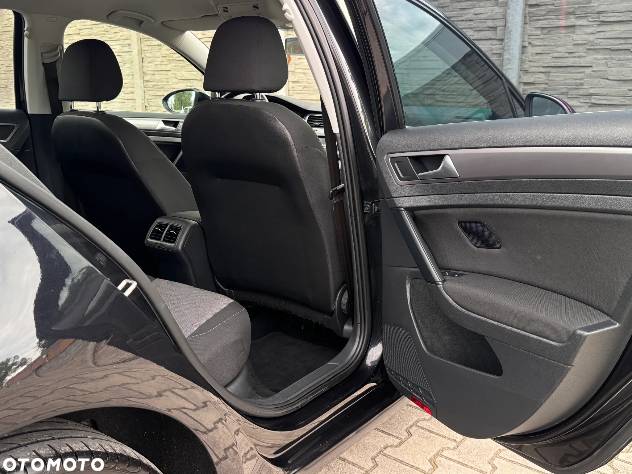 Volkswagen Golf VII 1.6 TDI BMT Highline - 16