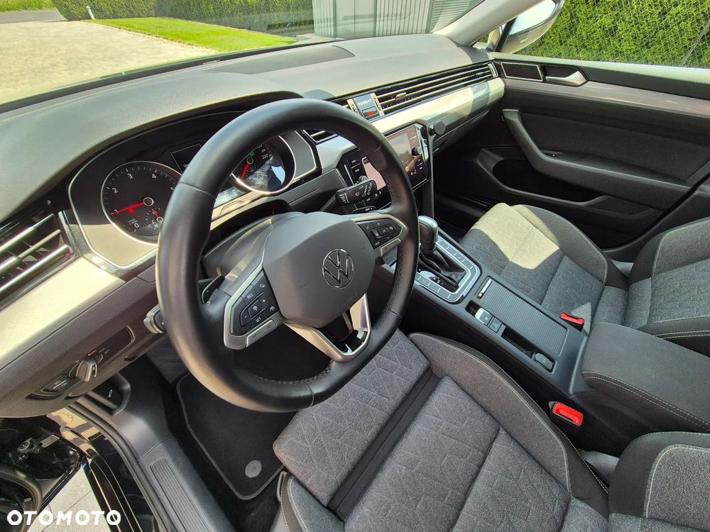 Volkswagen Passat 2.0 TDI SCR Style DSG - 15