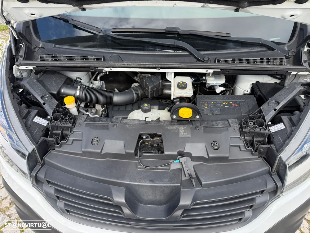Renault Trafic - 12