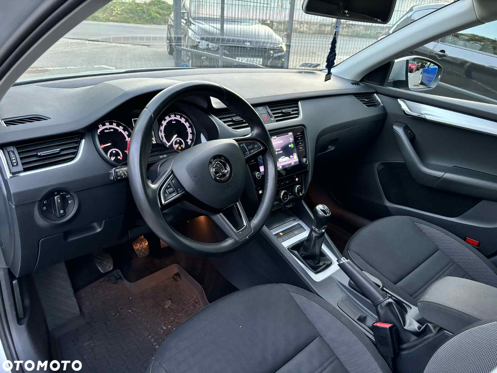 Skoda Octavia 1.6 TDI Ambition - 17