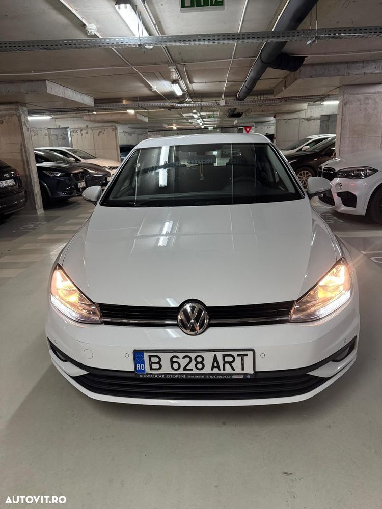 Volkswagen Golf - 11