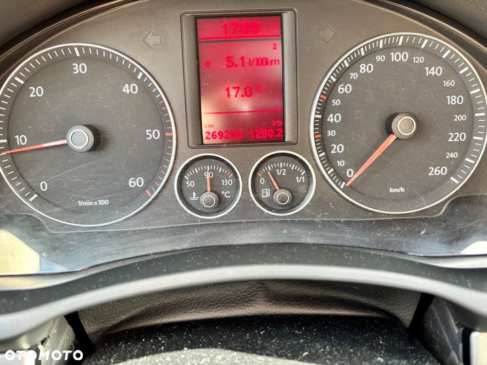 Volkswagen Golf 2.0 TDI Comfortline - 10
