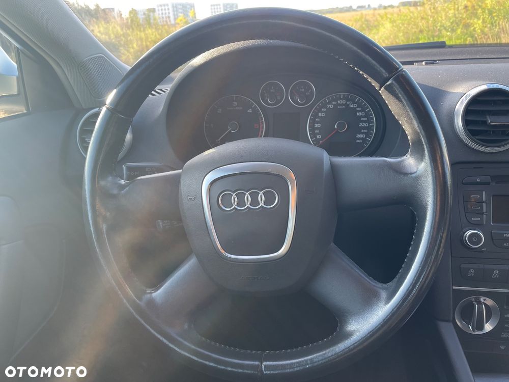 Audi A3 Sportback - 16