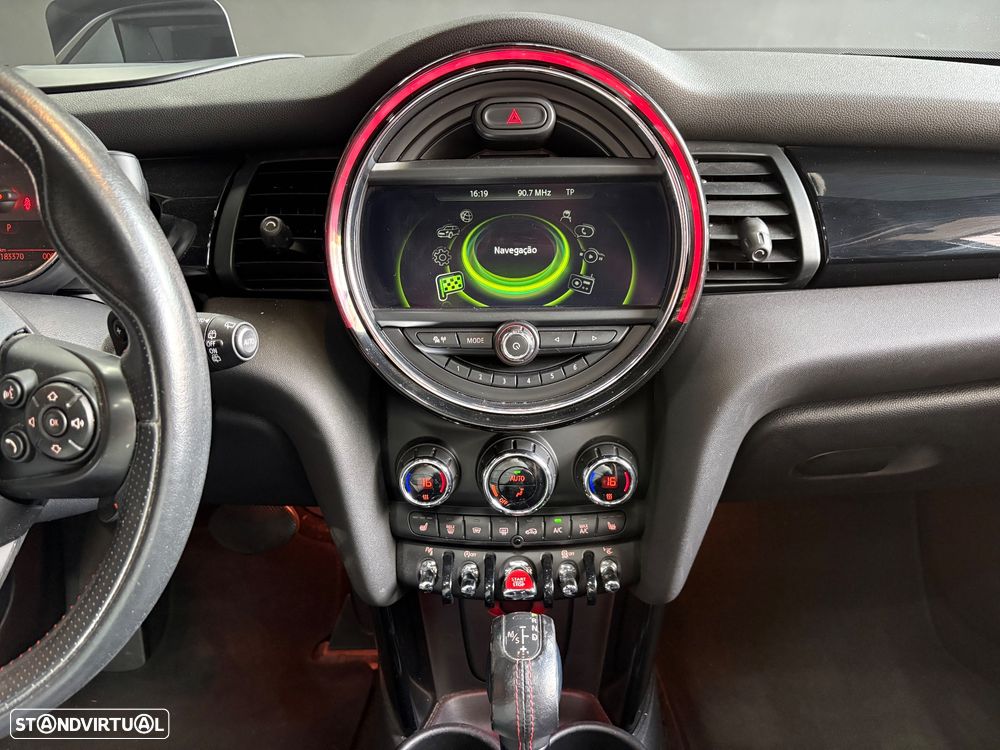 MINI 3 Portas Cooper SD Aut. - 12