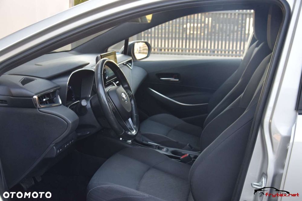 Toyota Corolla - 17