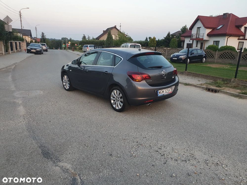 Opel Astra 1.4 T Enjoy - 19