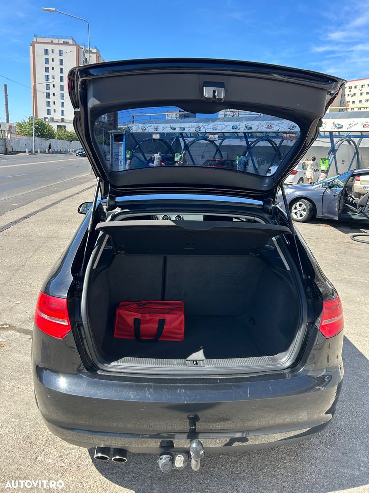 Audi A3 2.0 TDI DPF S line Sportpaket - 11