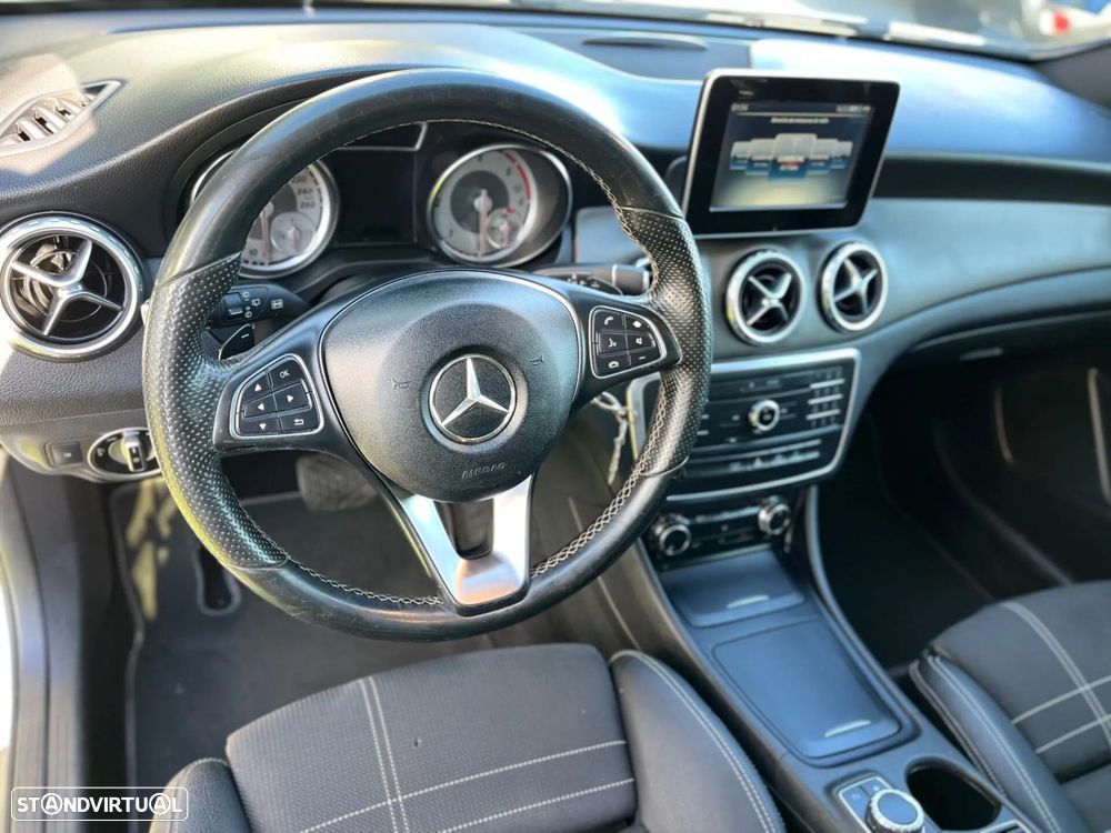 Mercedes-Benz GLA 200 d Aut. - 19