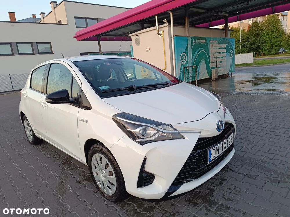 Toyota Yaris - 12