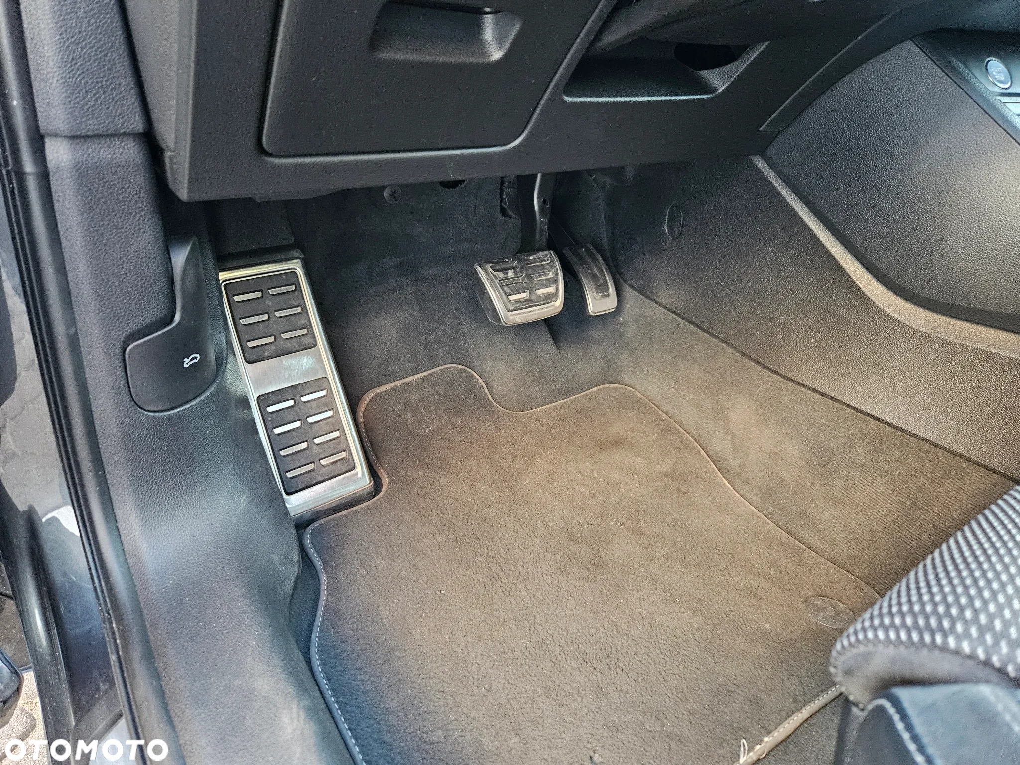 Audi Q3 35 TDI S tronic S line - 28