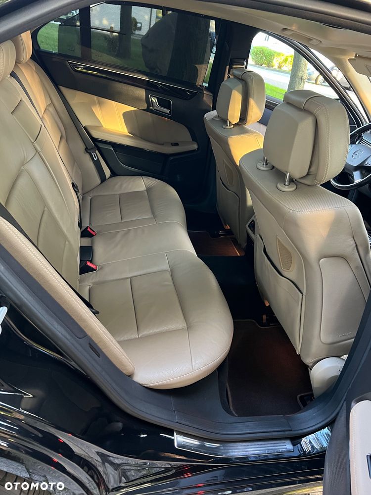 Mercedes-Benz Klasa E 350 CDI BlueEff Avantgarde - 19
