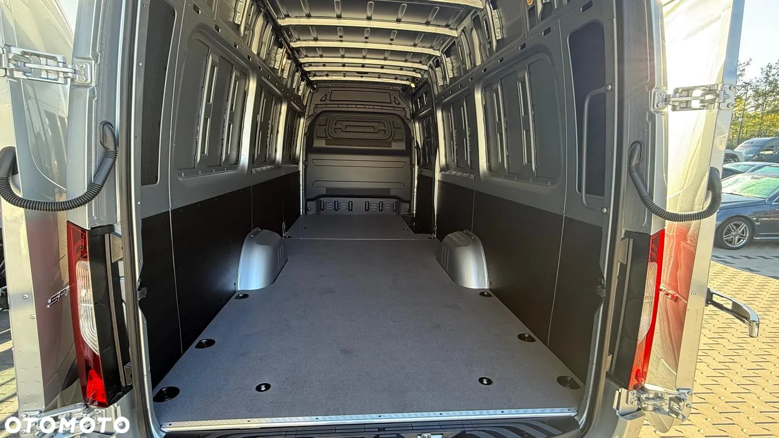 Mercedes-Benz SPRINTER FURGON 319 CDI EKSTRA DŁUGI - 18