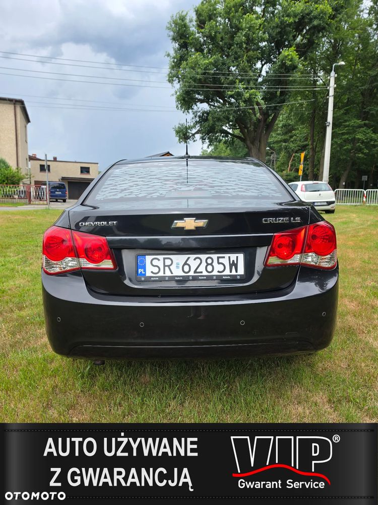 Chevrolet Cruze 1.6 - 5