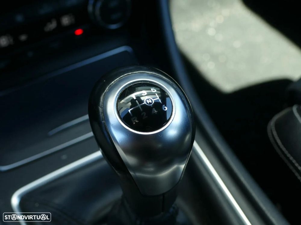 Mercedes-Benz A 180 d AMG Line - 24