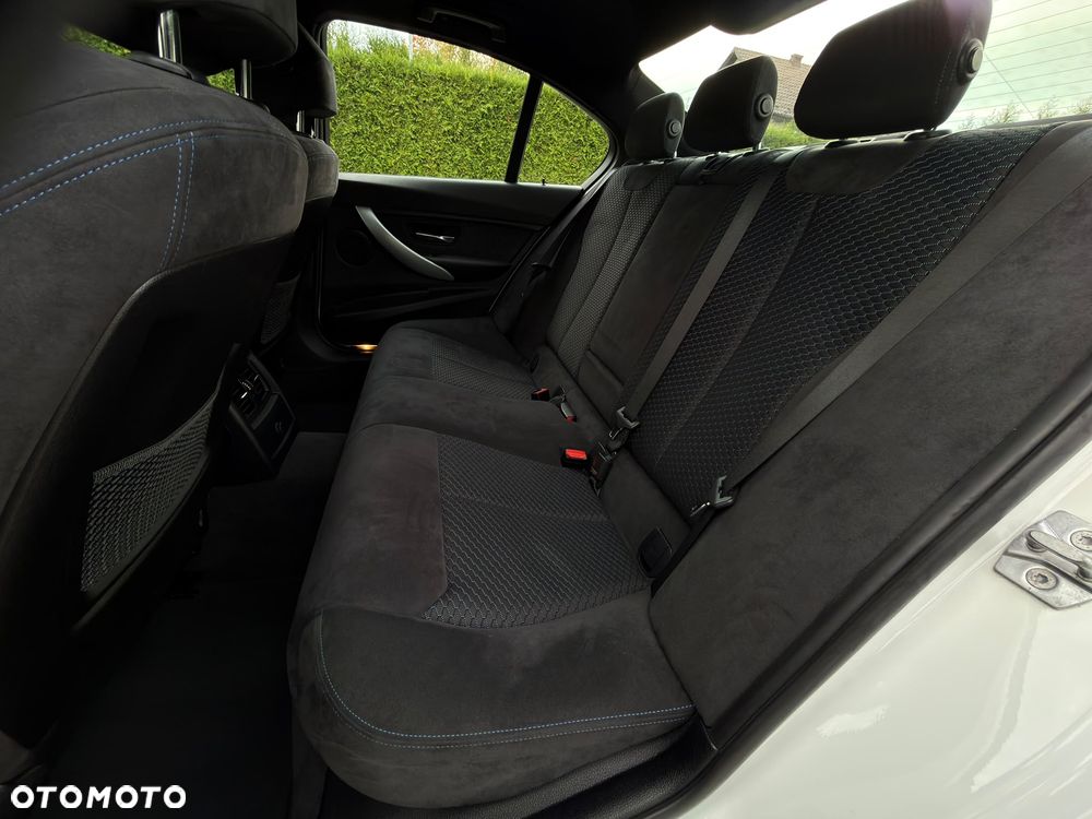 BMW Seria 3 - 23