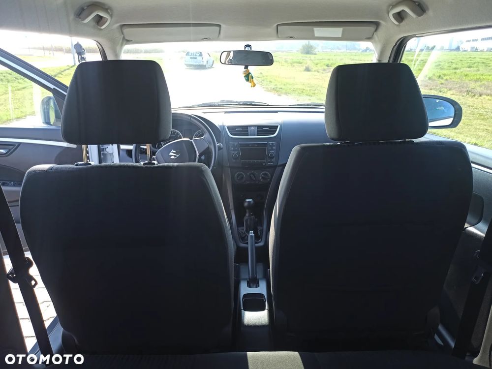 Suzuki Swift - 12