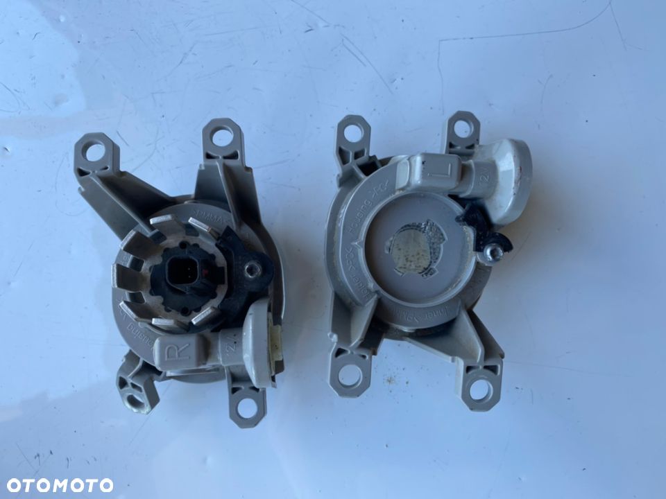 Toyota Corolla E21 halogen led - 4