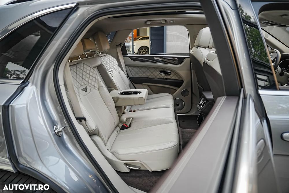 Bentley Bentayga - 29