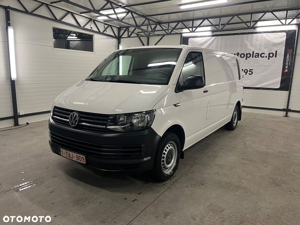 Volkswagen Transporter - 1