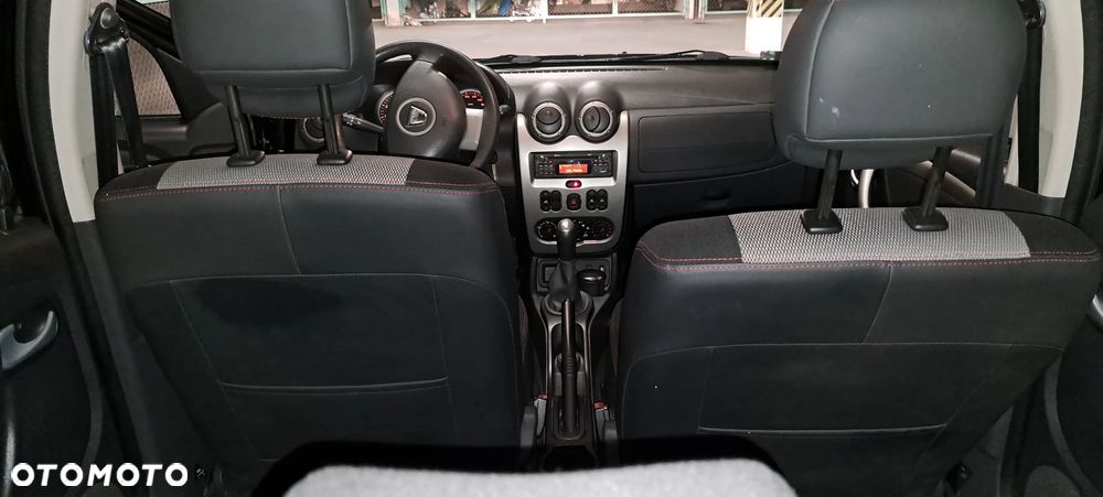 Dacia Duster 1.6 Laureate - 3
