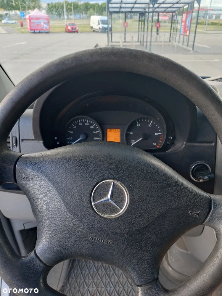Mercedes-Benz Sprinter - 6