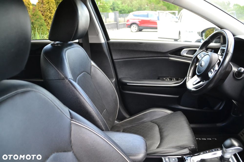 Kia Ceed 1.6 GDI DCT OPF Platinum - 25