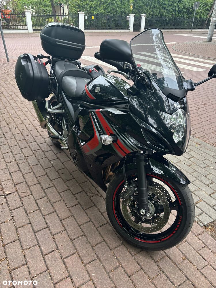 Suzuki GSX - 1