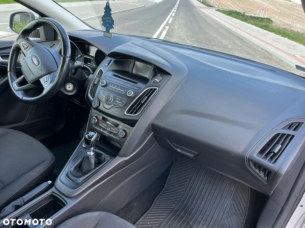 Ford Focus 1.5 TDCi Trend - 9