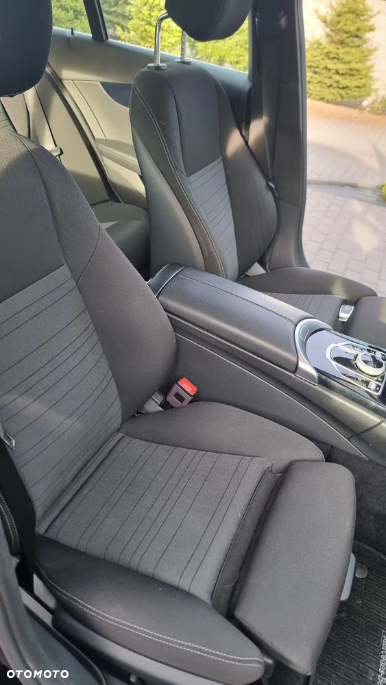 Mercedes-Benz Klasa C 220 d 9G-TRONIC - 31